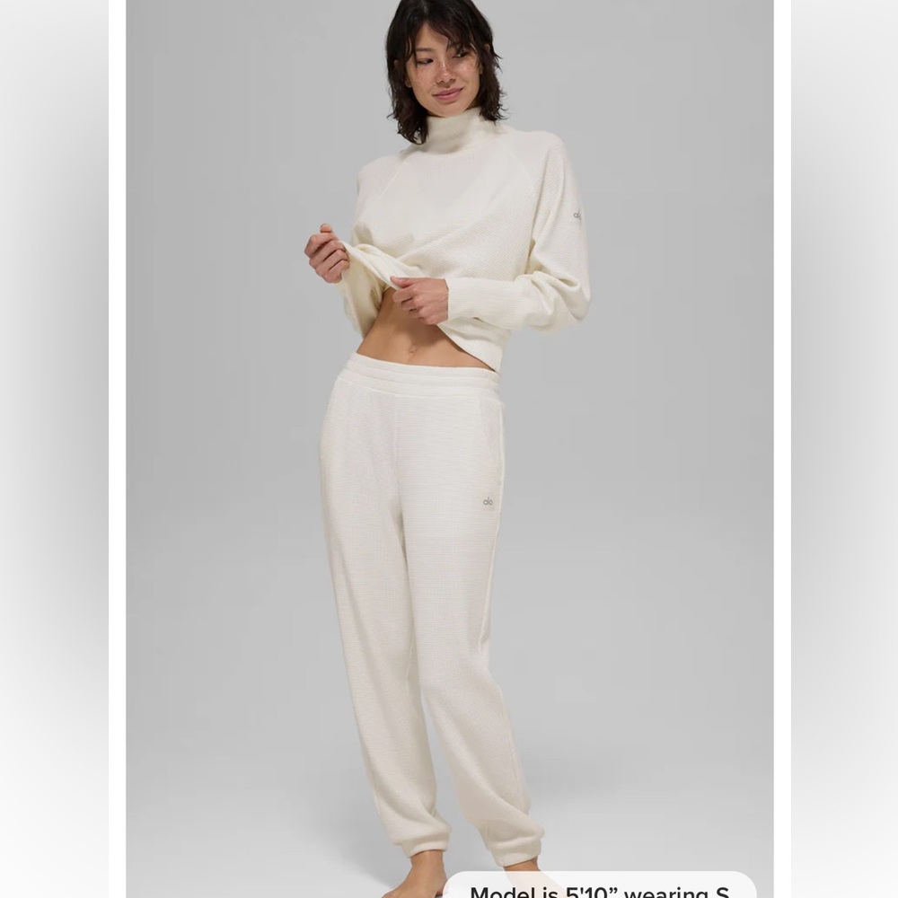 Alo Waffle Weekend Escape Joggers